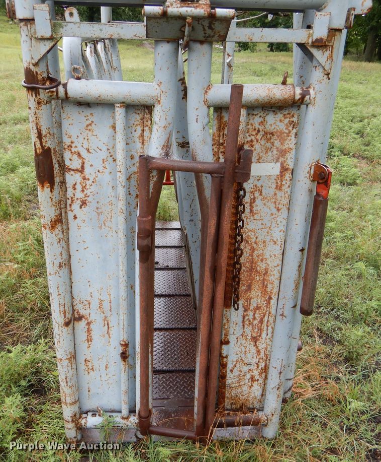 image for item DL3239 Filion  squeeze chute