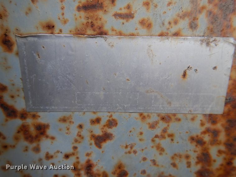 image for item DL3239 Filion  squeeze chute