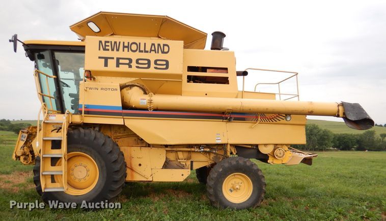 image for item DL3323 1999 New Holland TR99  combine