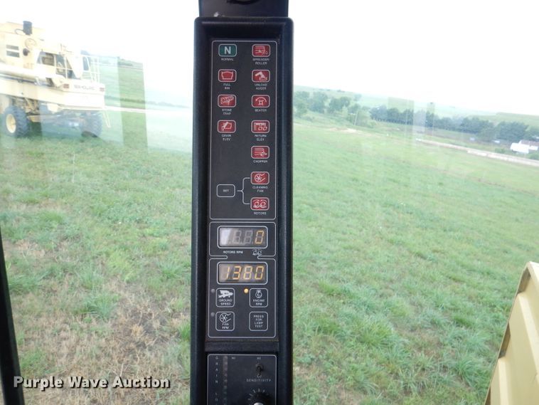 image for item DL3323 1999 New Holland TR99  combine