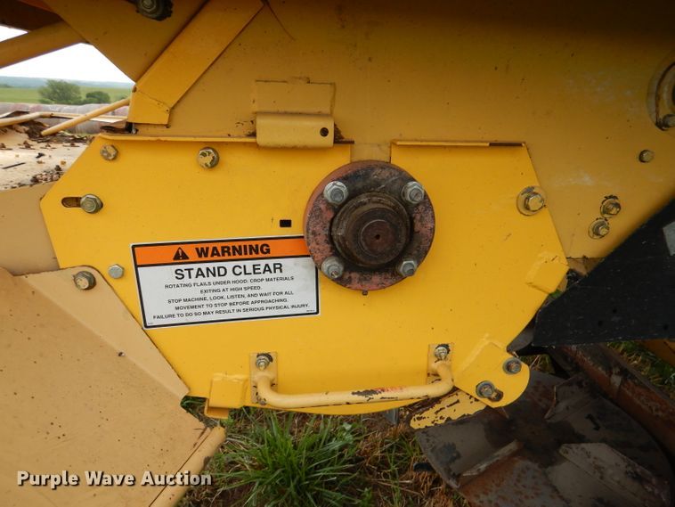 image for item DL3323 1999 New Holland TR99  combine