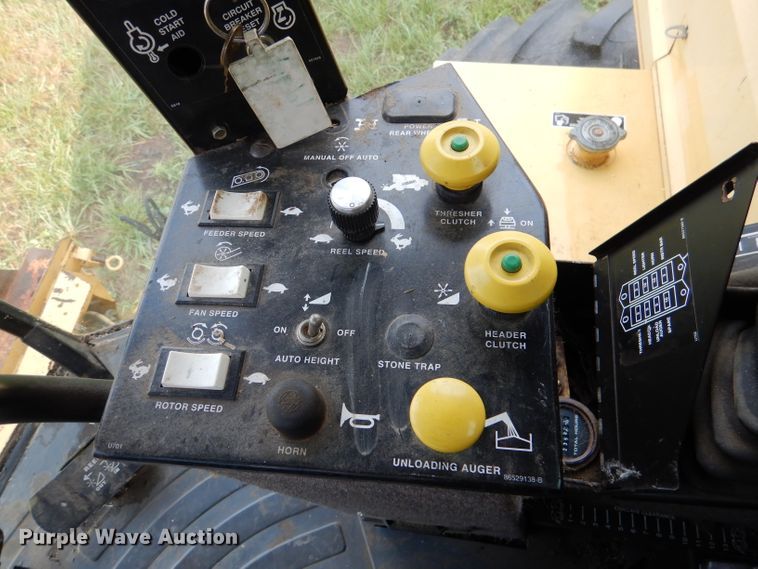 image for item DL3324 1997 New Holland TR98  combine