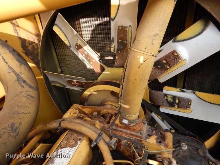 image for item DL3324 1997 New Holland TR98  combine