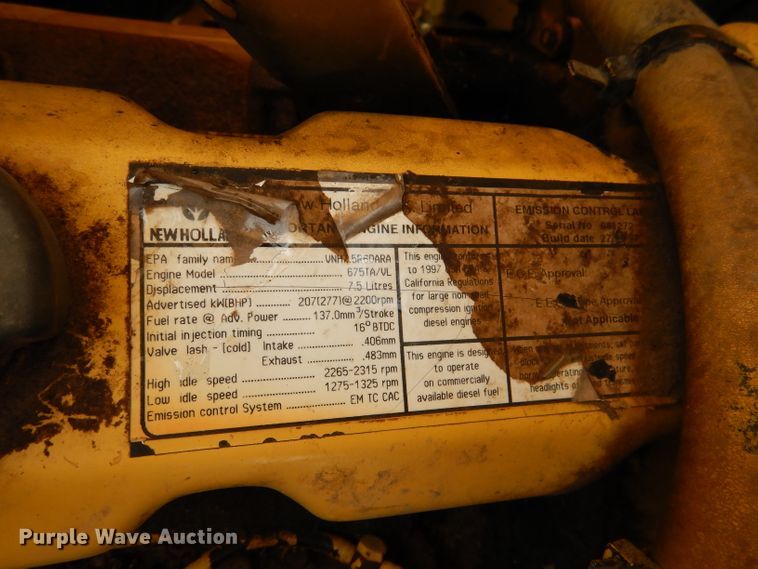 image for item DL3324 1997 New Holland TR98  combine