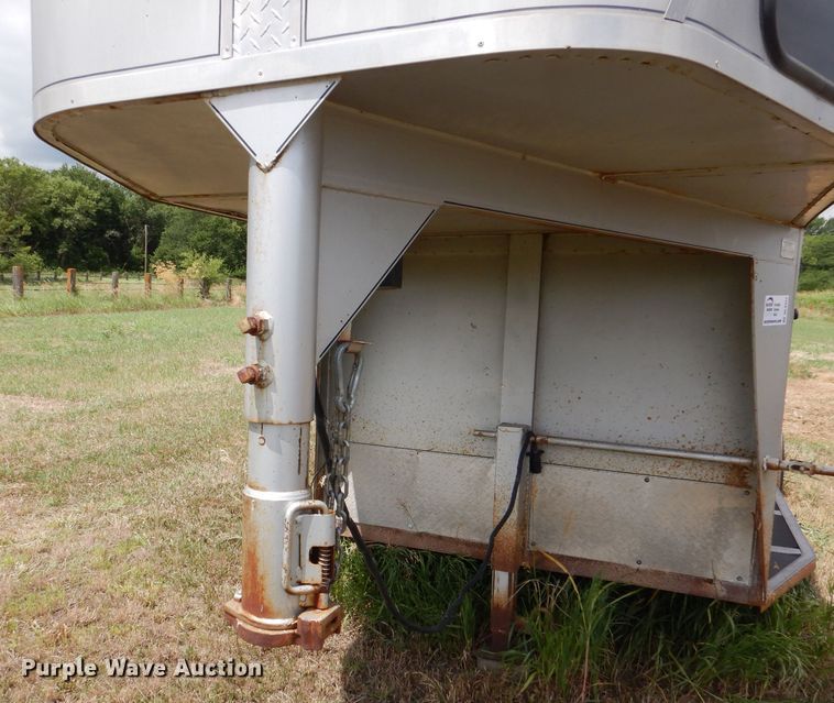 image for item DL3327 2004 Chaparral  livestock trailer