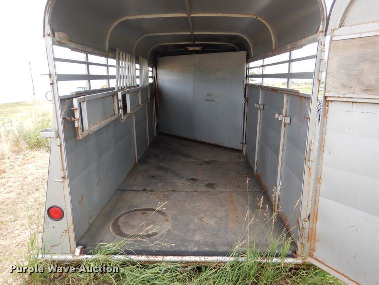 image for item DL3327 2004 Chaparral  livestock trailer