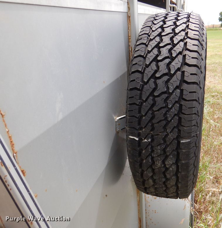 image for item DL3327 2004 Chaparral  livestock trailer