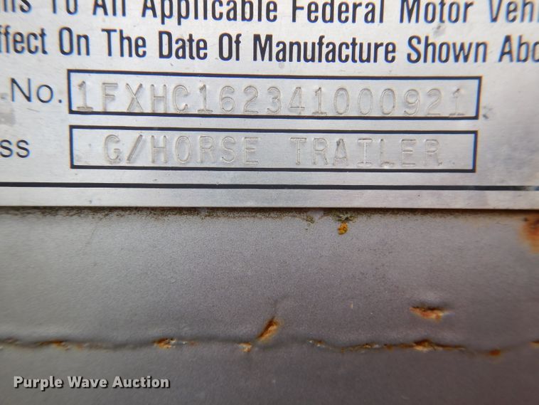 image for item DL3327 2004 Chaparral  livestock trailer