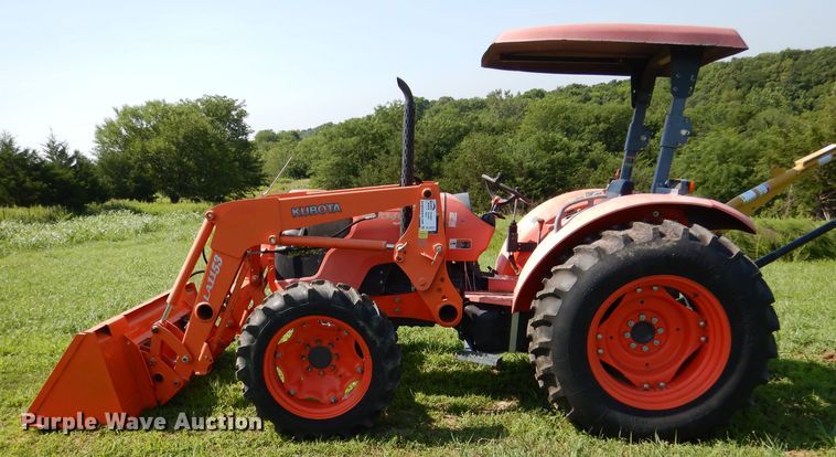 image for item DL3331 Kubota M7040  MFWD tractor