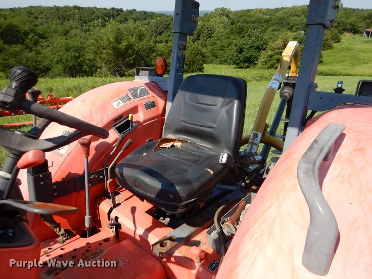 image for item DL3331 Kubota M7040  MFWD tractor