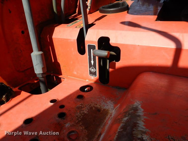 image for item DL3331 Kubota M7040  MFWD tractor