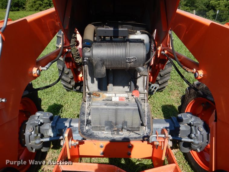 image for item DL3331 Kubota M7040  MFWD tractor