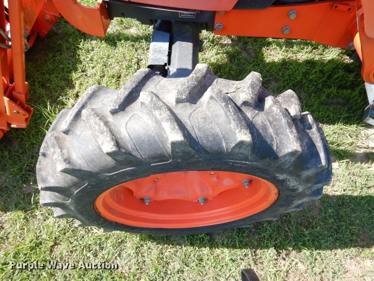 image for item DL3331 Kubota M7040  MFWD tractor