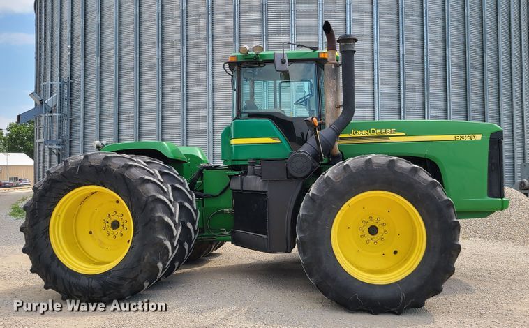 image for item DM8744 2002 John Deere 9320  4WD tractor