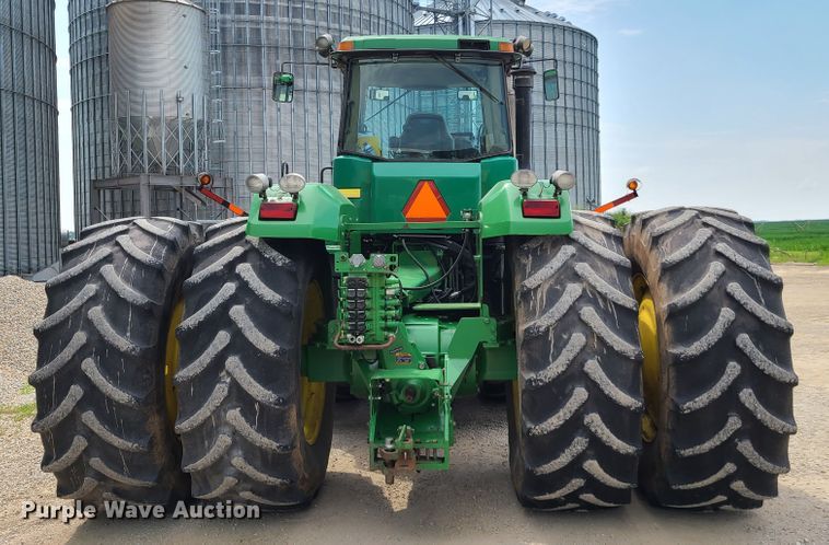 image for item DM8744 2002 John Deere 9320  4WD tractor