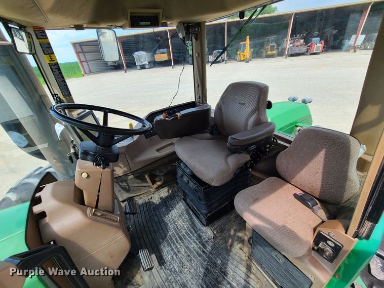 image for item DM8744 2002 John Deere 9320  4WD tractor