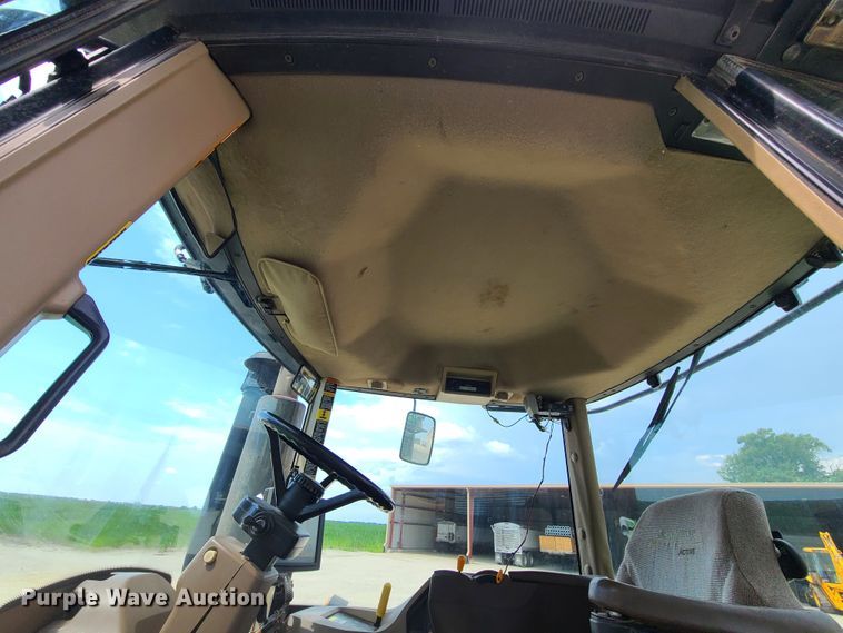 image for item DM8744 2002 John Deere 9320  4WD tractor