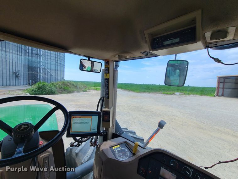 image for item DM8744 2002 John Deere 9320  4WD tractor