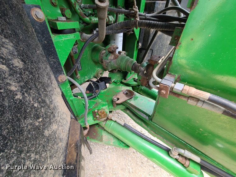 image for item DM8744 2002 John Deere 9320  4WD tractor