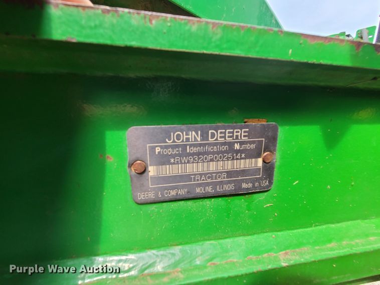 image for item DM8744 2002 John Deere 9320  4WD tractor