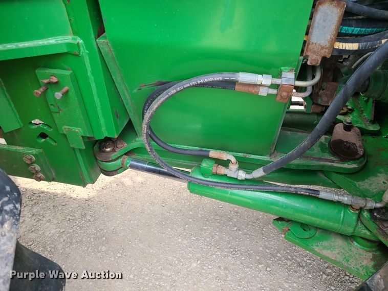 image for item DM8744 2002 John Deere 9320  4WD tractor