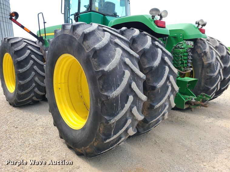 image for item DM8744 2002 John Deere 9320  4WD tractor