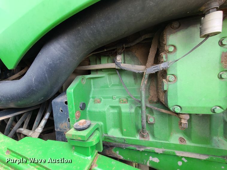 image for item DM8744 2002 John Deere 9320  4WD tractor