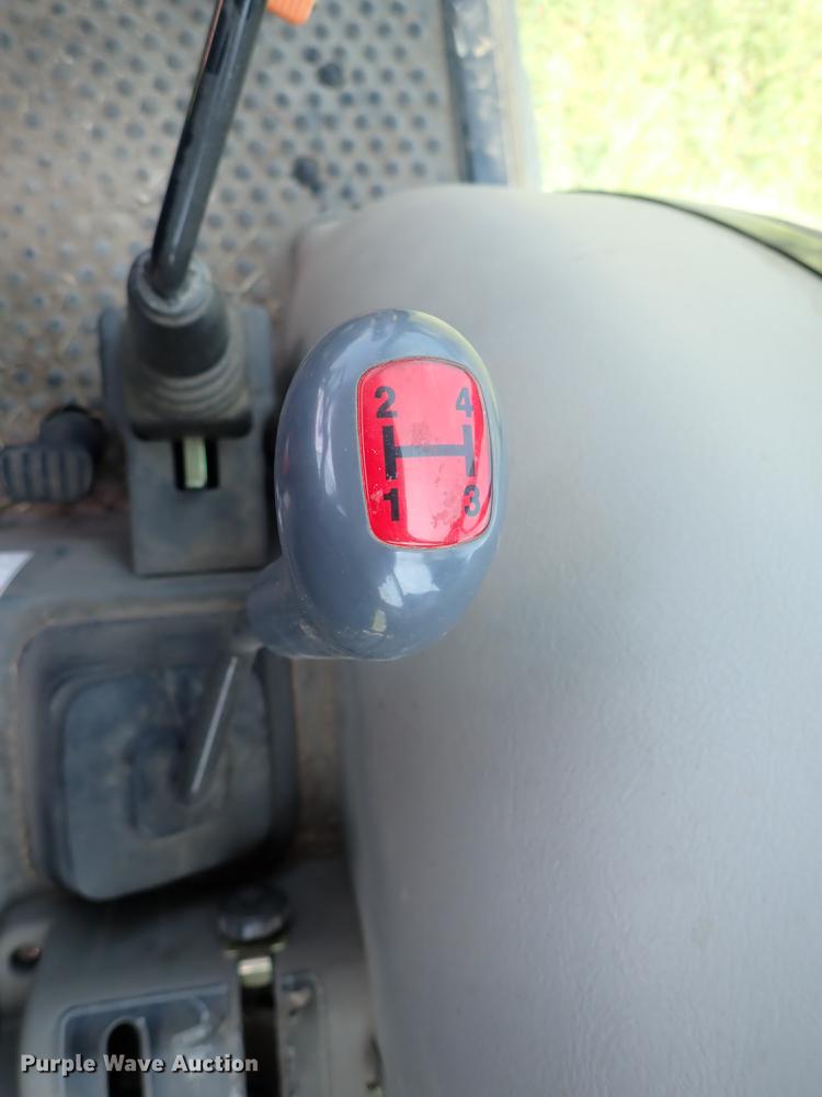 image for item DN1754 2012 Mahindra 6110ST  MFWD tractor