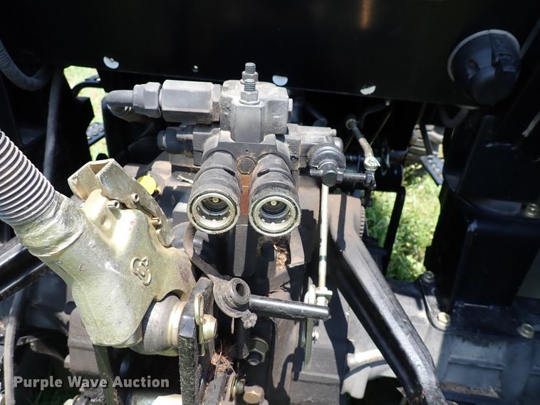 image for item DN1754 2012 Mahindra 6110ST  MFWD tractor