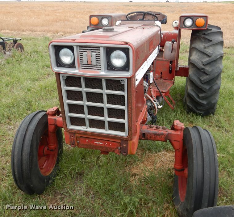 image for item HI9154 International Hydro 84  tractor