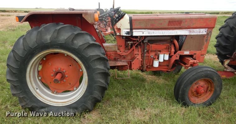 image for item HI9154 International Hydro 84  tractor