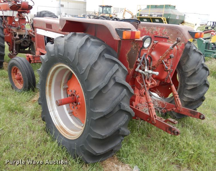 image for item HI9154 International Hydro 84  tractor