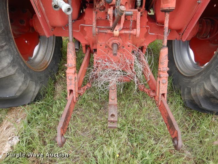 image for item HI9154 International Hydro 84  tractor