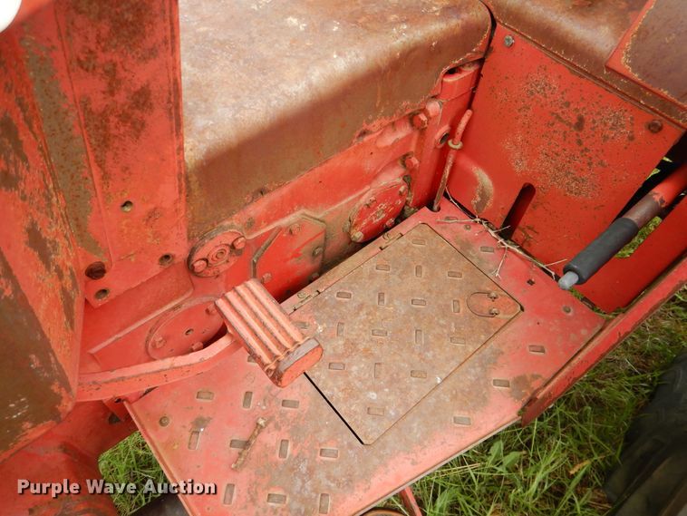 image for item HI9154 International Hydro 84  tractor