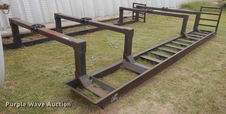 image for item HI9217 Sprayer trailer cradle