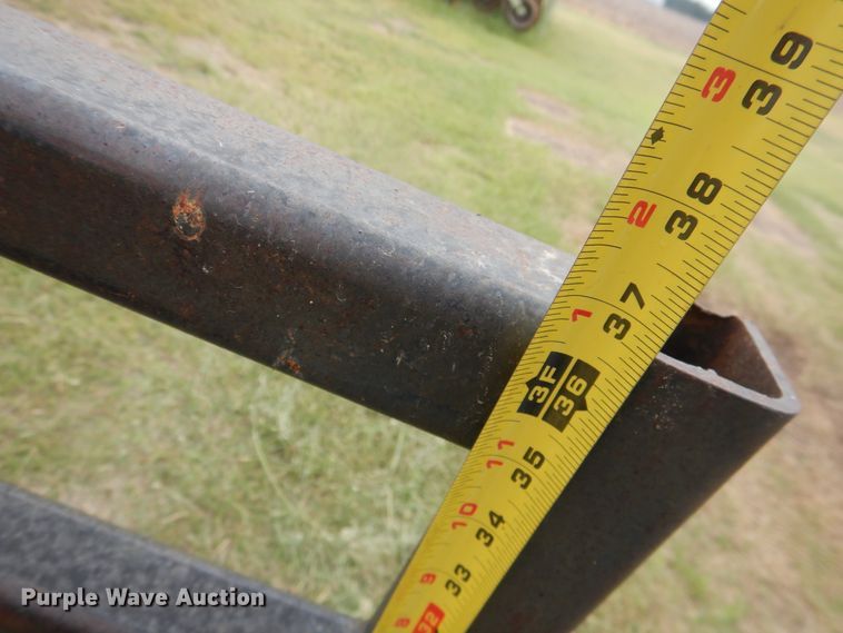 image for item HI9217 Sprayer trailer cradle