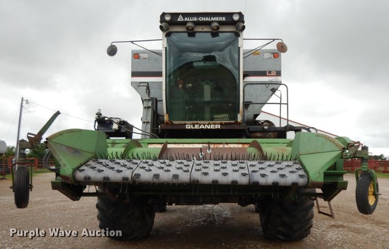 image for item HP9638 1980 Gleaner L2  combine