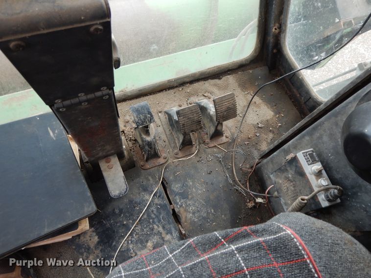 image for item HP9638 1980 Gleaner L2  combine