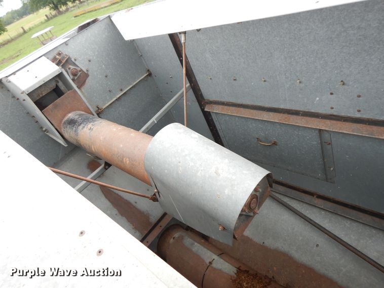 image for item HP9638 1980 Gleaner L2  combine