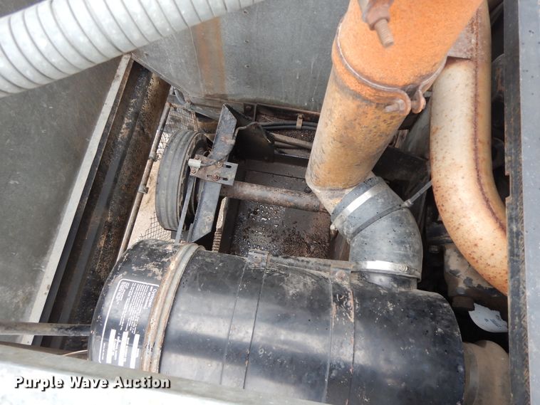 image for item HP9638 1980 Gleaner L2  combine