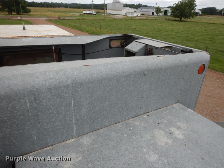 image for item HP9638 1980 Gleaner L2  combine