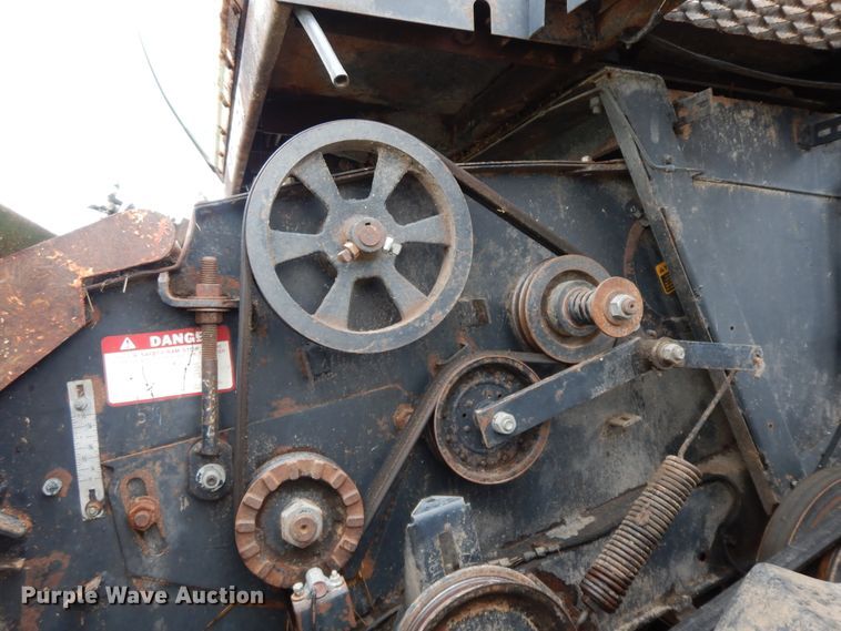 image for item HP9638 1980 Gleaner L2  combine