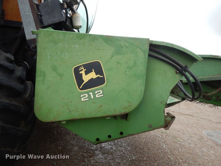 image for item HP9638 1980 Gleaner L2  combine