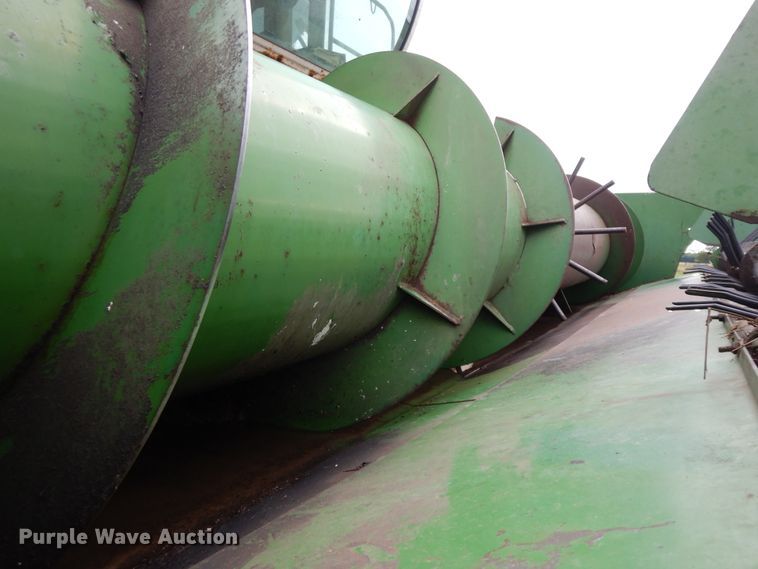 image for item HP9638 1980 Gleaner L2  combine