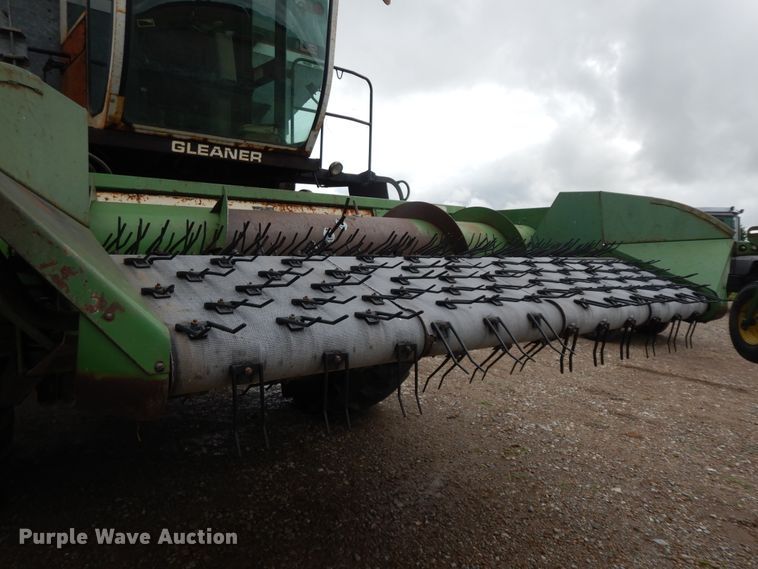 image for item HP9638 1980 Gleaner L2  combine