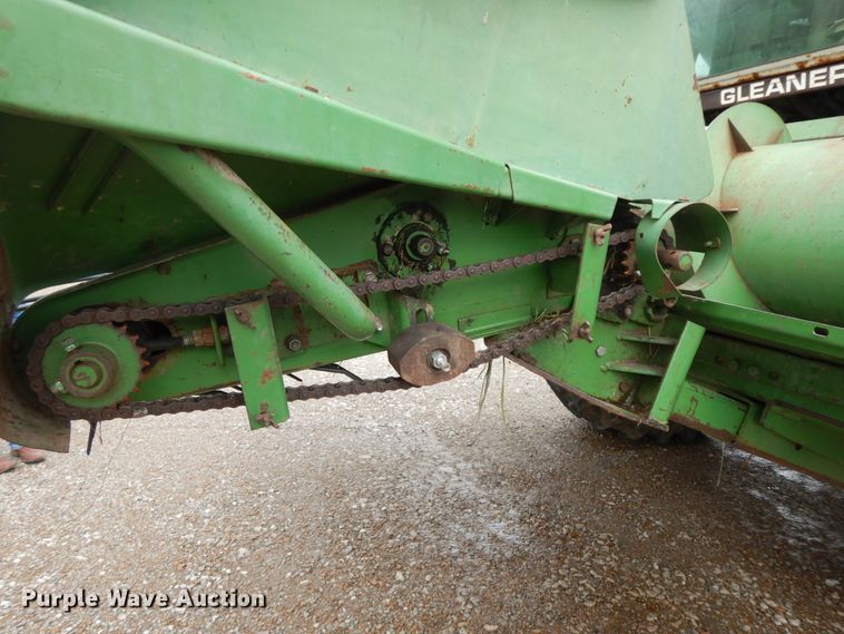 image for item HP9638 1980 Gleaner L2  combine