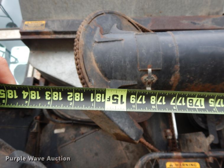 image for item HP9638 1980 Gleaner L2  combine