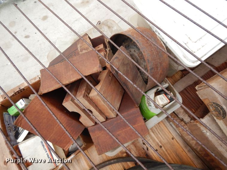 image for item HP9638 1980 Gleaner L2  combine