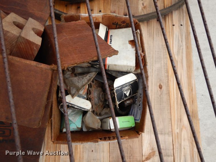 image for item HP9638 1980 Gleaner L2  combine