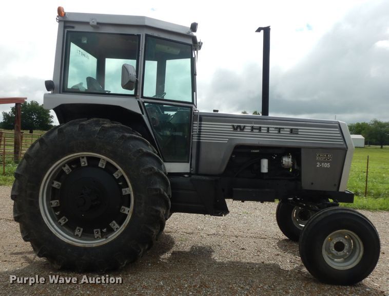 image for item HP9640 1977 White 2-105 Field Boss  tractor